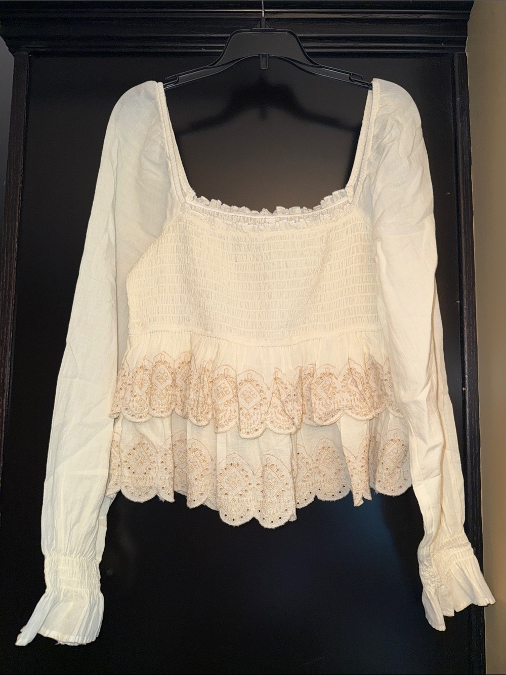 Women’s Cream American Eagle Eyelet Long-Sleeve Top